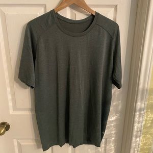 Men’s Green Lululemon Shirt